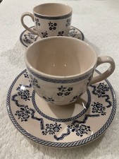 Johnson Brothers lot 2 tasses + 2 soucoupes céramique motif floral bleu blanc
