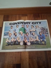 SHOOT MAGAZINE   7 MAY 1977   COVENTRY CITY TEAM GROUP IN COLOUR    EXC COND!