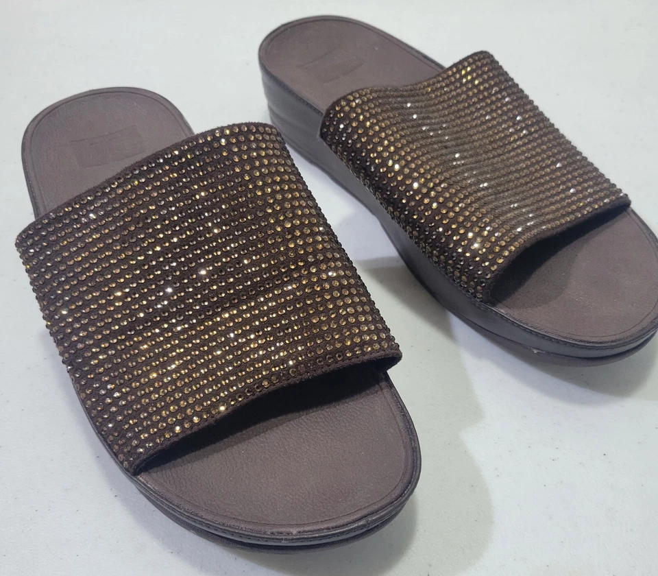 Sandália FitFlop Ginny Glitz plataforma deslizante pedra brilhante marrom feminina 9 - Imagem 3 de 4