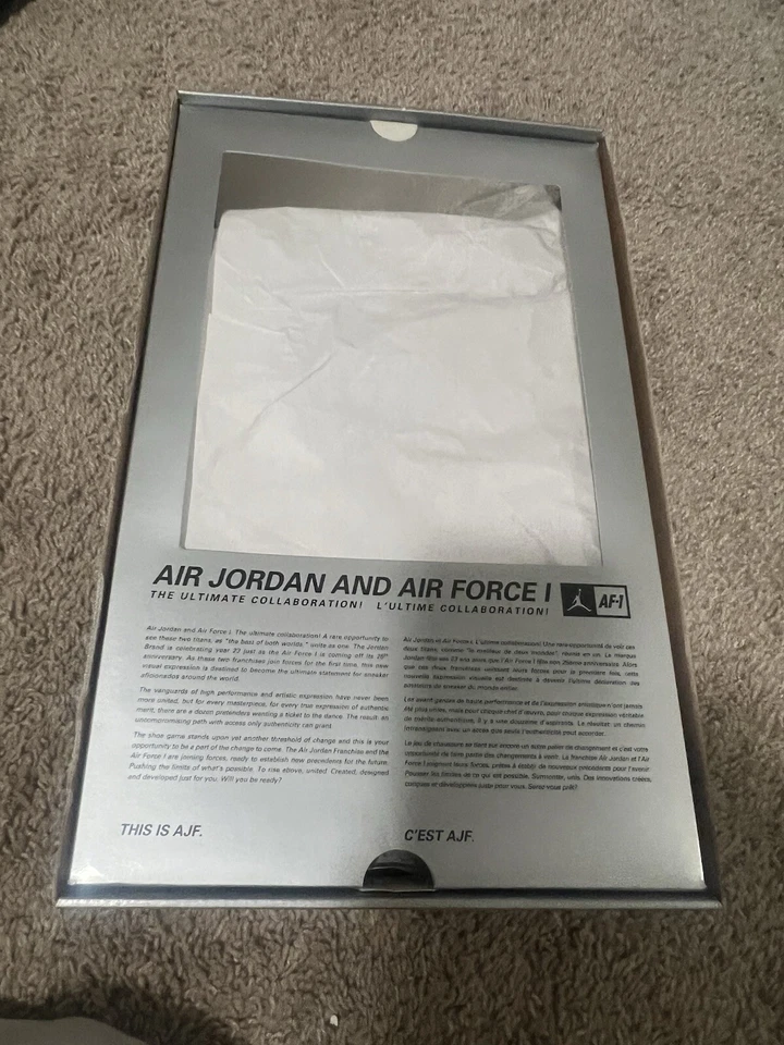 Air Jordan Force 4 rojo cemento Foto 2 de 4