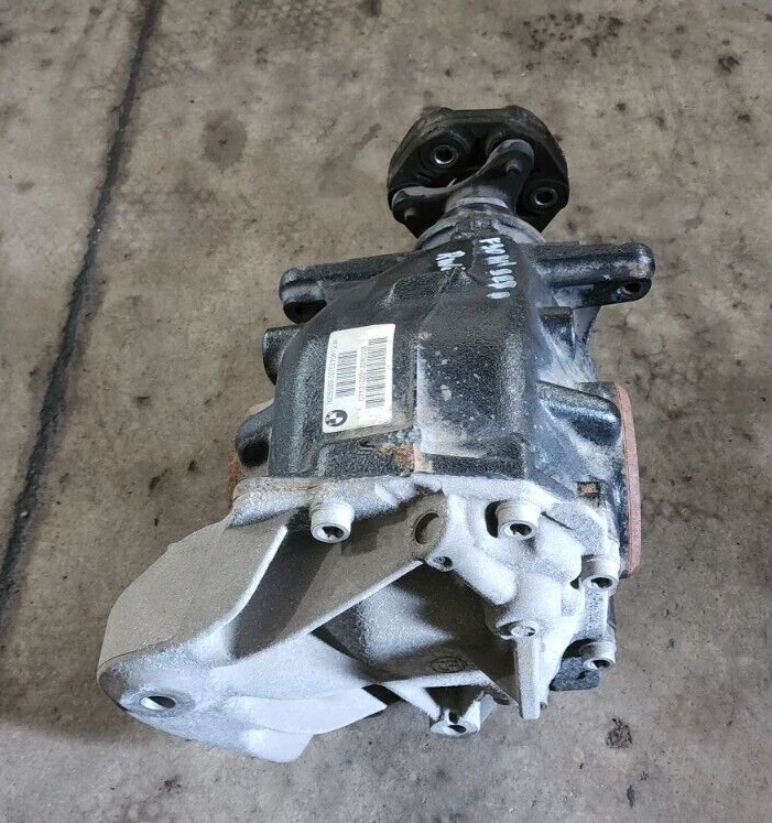 🥇14-18 BMW F30 F31 N47N 328d 328dx REAR DIFFERENTIAL CARRIER 2.81 RATIO OEM - Image 3 of 4