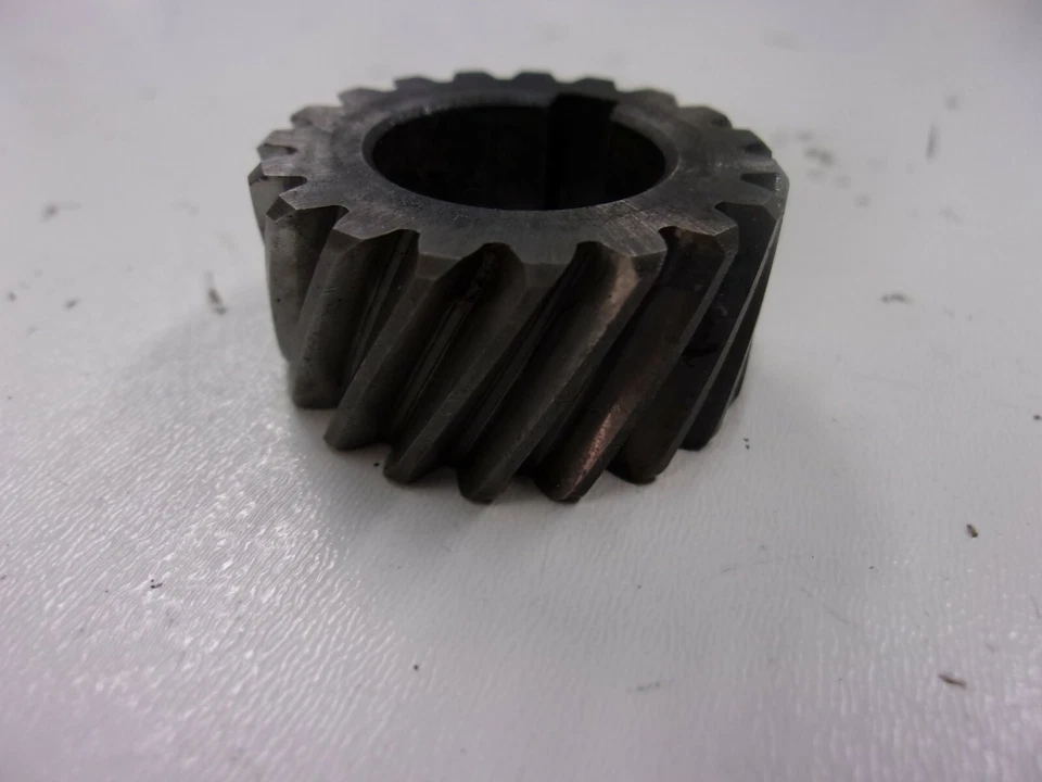 Engranaje de transmisión primario Yamaha DT 175 1975 Foto 2 de 4