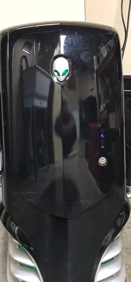 Alienware (Original) - Working (Good Condition - bonus monitor/keyboard) - Image 2 of 4