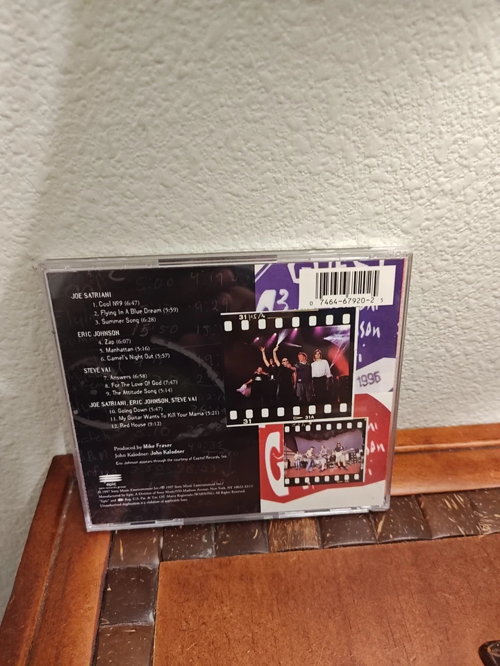 G3: Joe Satriani / Eric Johnson / Steve Vai- Live in Concert CD Pre-owned Foto 4 de 4