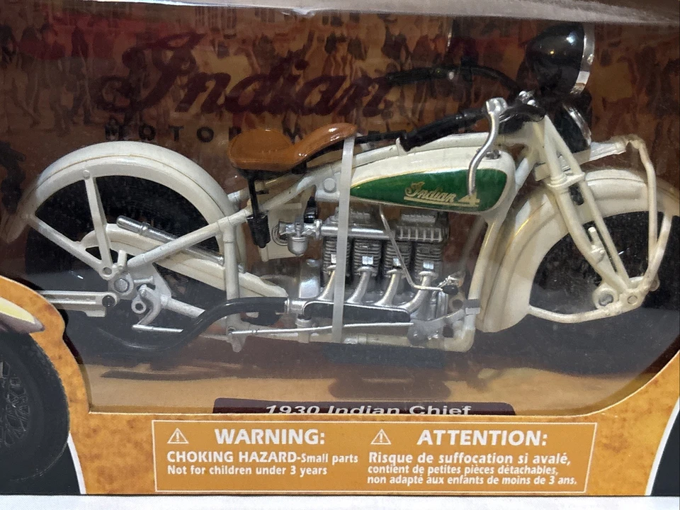 1930 Indian Chief Model Motorcycle Die-cast 1:12 Scale - Image 2 of 4