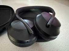 Bose NC 700 Wireless Noise Cancelling Over-the-Ear Headphones - Black pre-owned