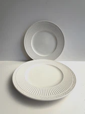 2 Mikasa Italian Countryside Dinner Plates 11 1/8” Ivory Plates DD900 Xlnt!!!