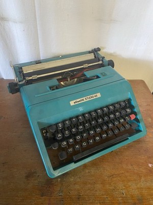 Vintage OLIVETTI Studio 45 Blue Vintage Typewriter #C815