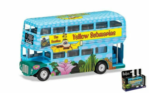 Coches, camiones y furgonetas de automodelismo y aeromodelismo amarillos Corgi de escala 1:64