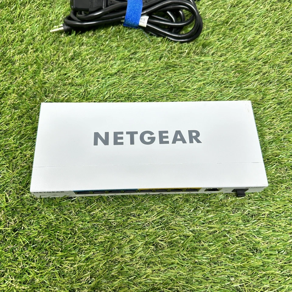 NETGEAR GS110TUP Switch 10 Port Ultra60 PoE++ ( 480W PoE budget ) - Image 4 of 4