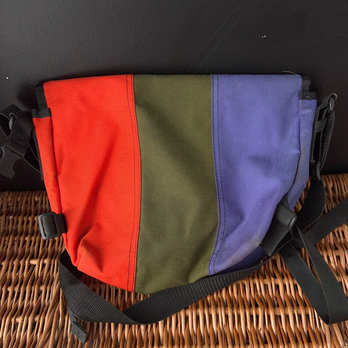 Timbuk2 Laptop Messenger Bag Medium Padded Strap Purple Green Red Retro 90s Y2K