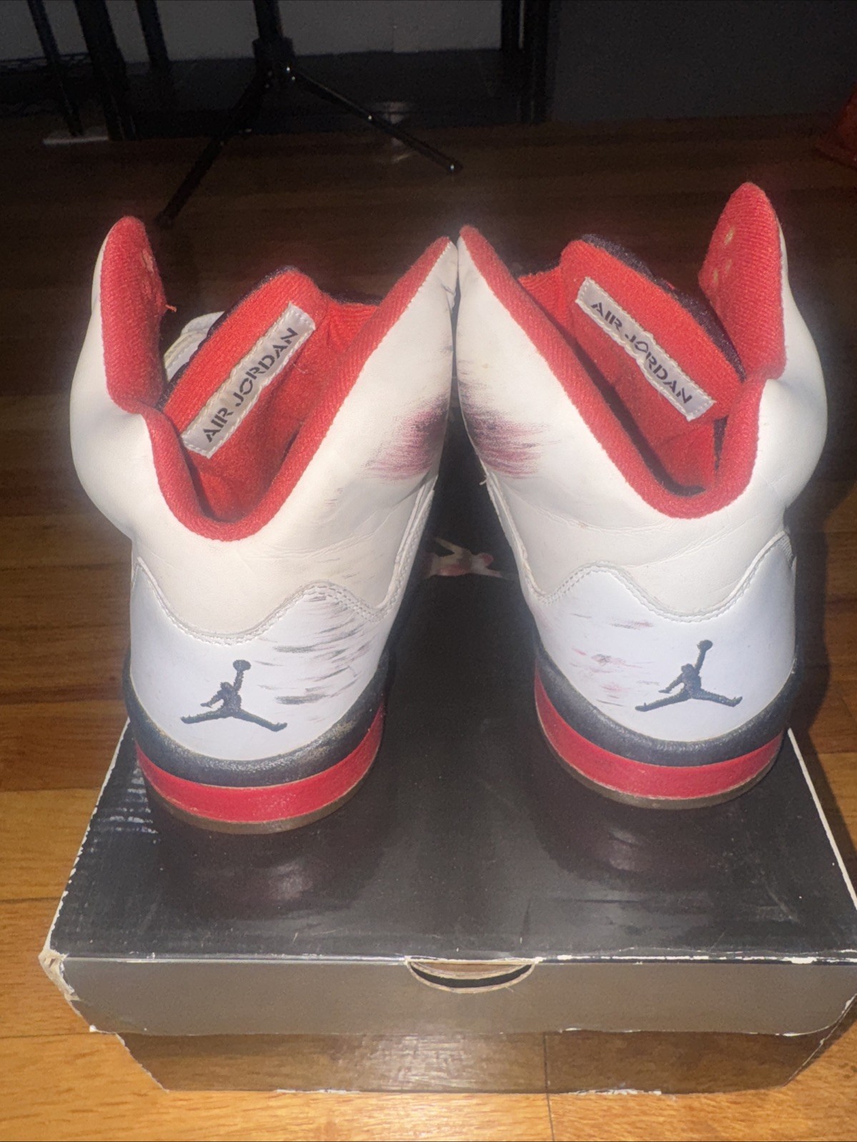 Size 8.5 - Nike Air Jordan 5 Retro 2006 Fire Red Jumpman 23 Sneakers Beaters