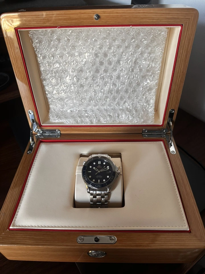 Omega Seamaster Diver 300M 212.30.41.20.03.001, photo 4 of 5