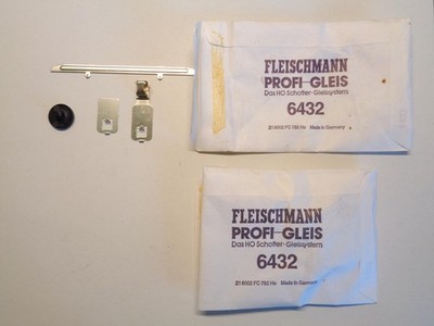 FLM Spur H0 6432 Schaltschiene für Profigleis 2 Stück (22923)