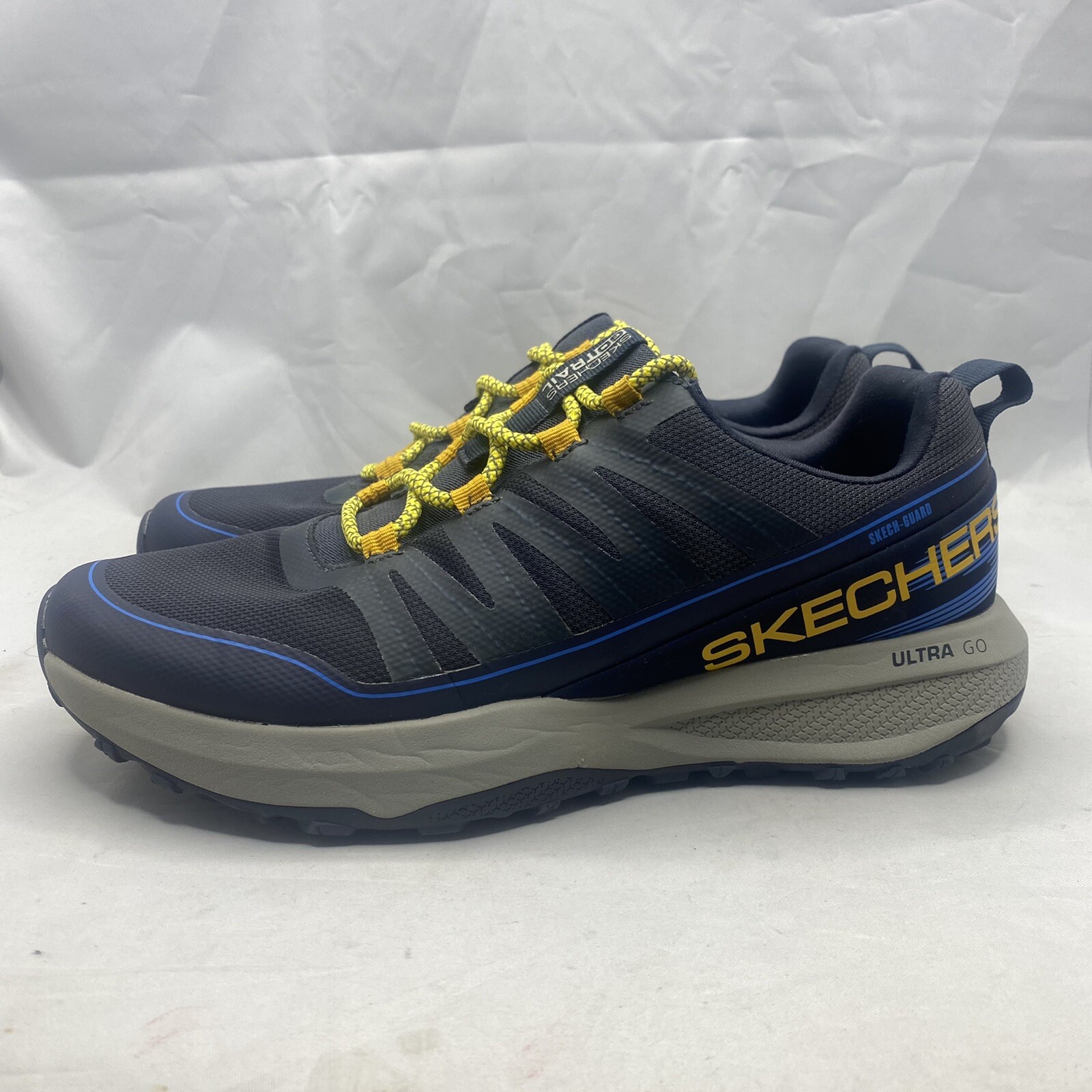 Skechers GO Trail Jackrabbit Magnito 