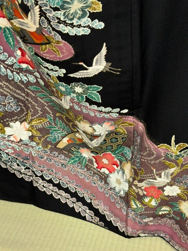 Kimono Tomesode japonés vintage poliéster negro flor cresta suciedad altura 62 pulgadas - Imagen 11 de 23