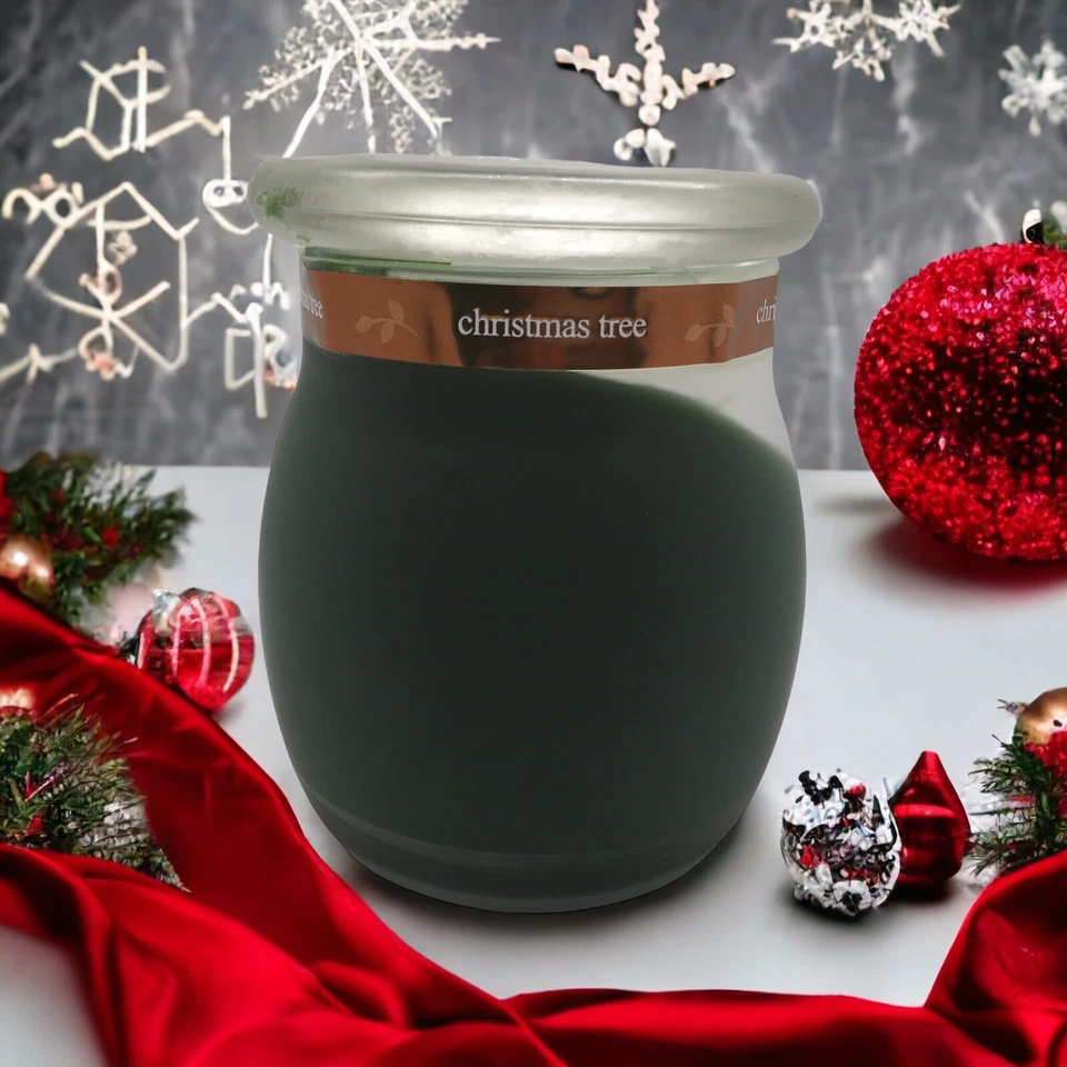 Vela Illuminations ÁRBOL DE NAVIDAD RETIRADO, 13,5 oz Yankee Candle 100 horas de quema Foto 3 de 4