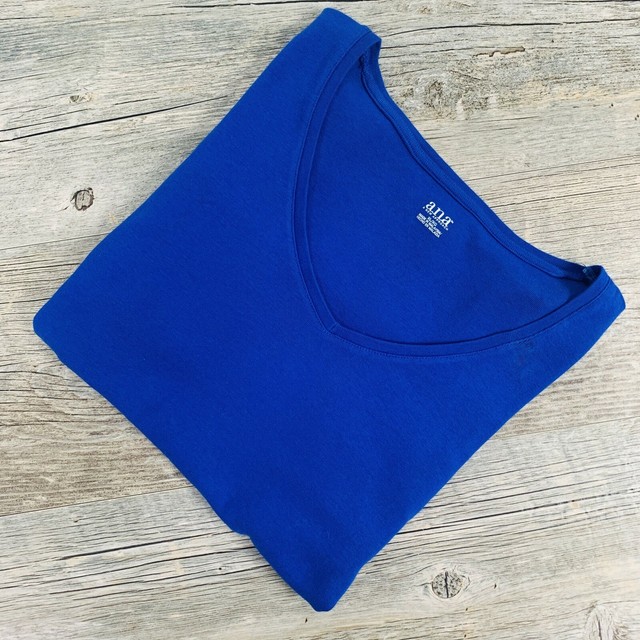 ana scoop neck t shirt