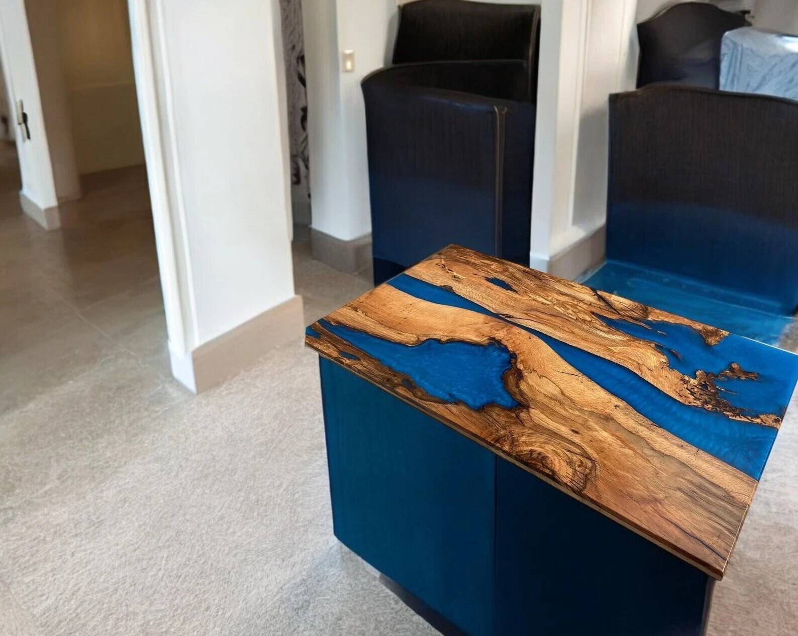 Blue Epoxy Resin Live Edge Acacia Wood Dining Table Hallway Furniture