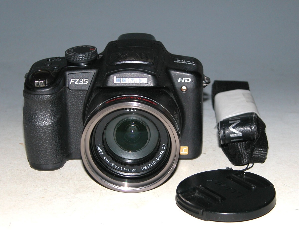 Panasonic デジタルカメラ LUMIX ルミックス DMC-FZ35 Panasonic LUMIX DMC-FZ35 12.1MP Digital Camera - Black for