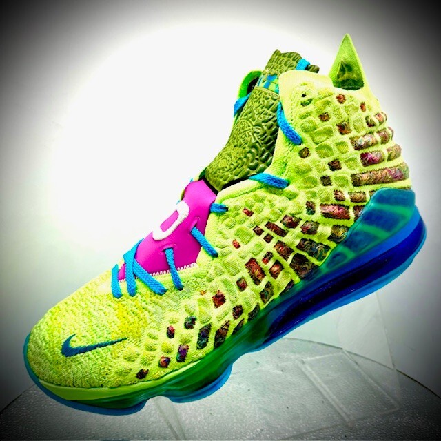 NIKE - LEBRON XⅦ $_12.JPG?set_id=880000500F