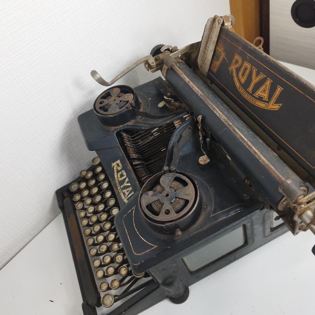 ROYAL 10 Typewriter 1920 Tested Working Biohazard Misery Vintage