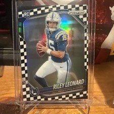 Riley Leonard [Black White Checker] #342 2025 Panini Prizm