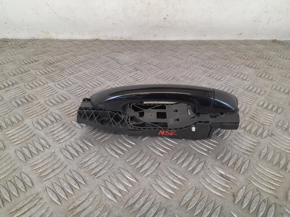 Volkswagen Golf Door Handle Left Passenger Rear Exterior 2008-2015 5N0839885H — 第 3/4 张图片