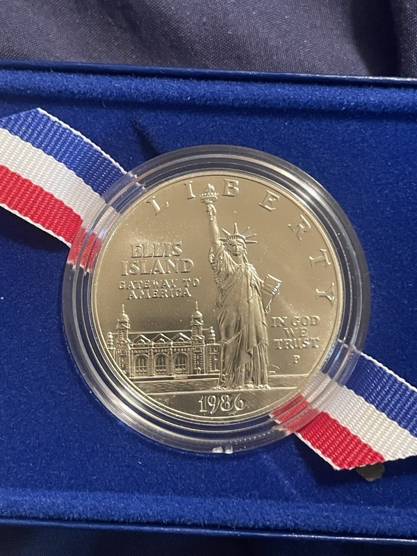 1986 Liberty silver  Half Dollar
