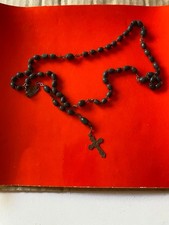Vecchio rosario in argento anni 40/50 con grani in legno , misura cm 45
