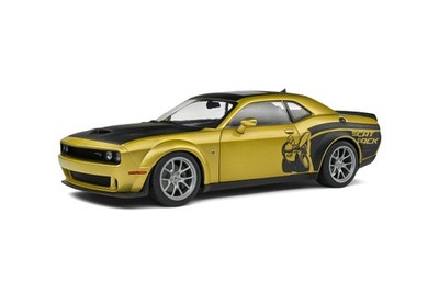 Dodge Challenger R/T Scat Pack Widebody Streetfighter Goldrush 2020 gold 1:18  M