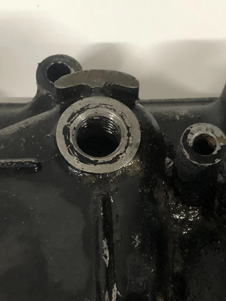 Honda V65 1100 Magna Sabre 1984 VF1100C cubierta inferior del cárter de aceite del motor Foto 4 de 4