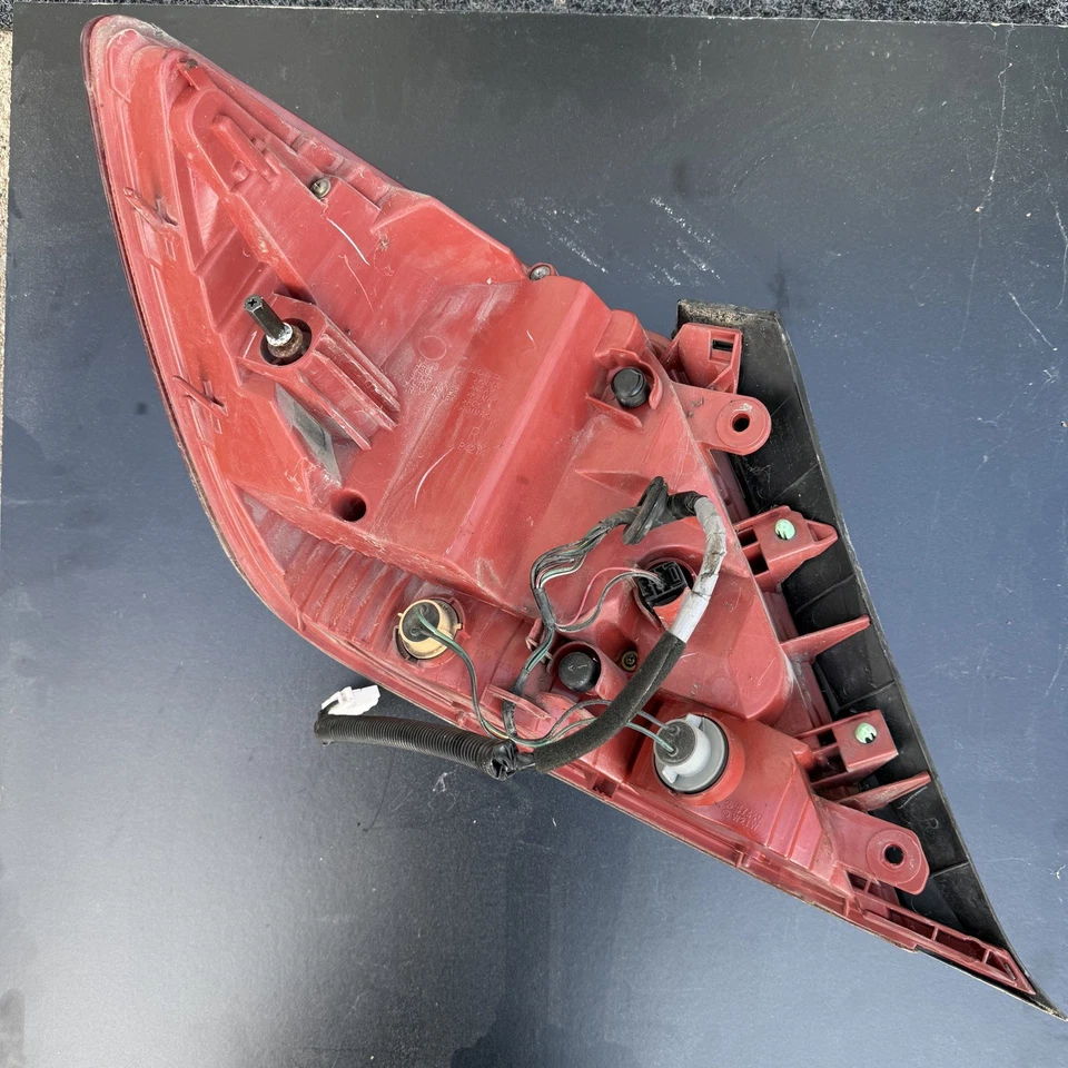 JDM Acura RL Tail Lights Taillights Pair 2005-2008  - Image 3 of 4