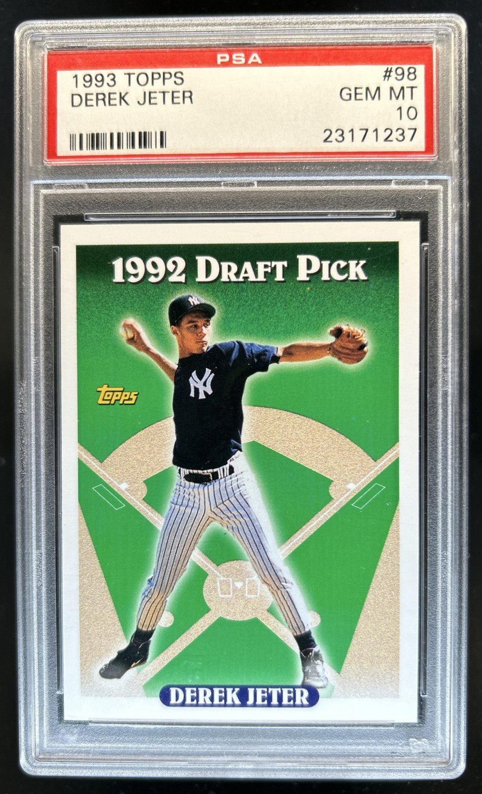 1993 Topps Derek Jeter Rookie RC #98 New York Yankees PSA 10 GEM MINT view 1