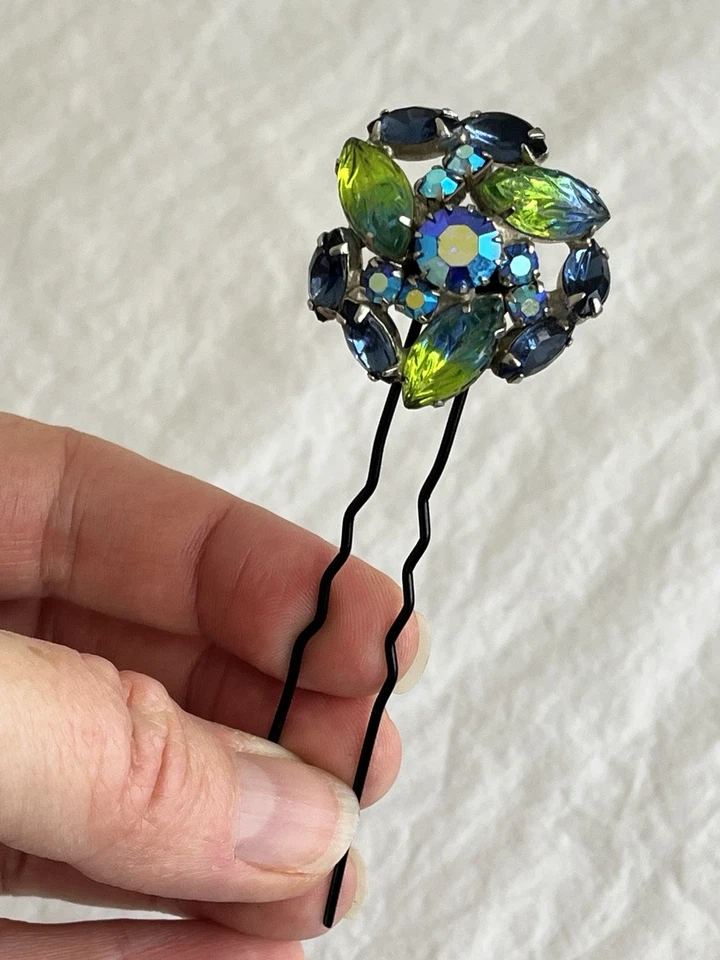 Vintage Jewelry Hair Pin Blue Green AB Rhinestones with Black Metal - Image 4 of 4