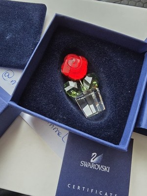 Swarovski Kristall Ornament Happy Flowers Rose Rot Vase, Neu & Originalverpackt.