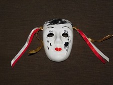 VINTAGE 4" HIGH PORCELAIN CERAMIC MARDI GRAS MASK