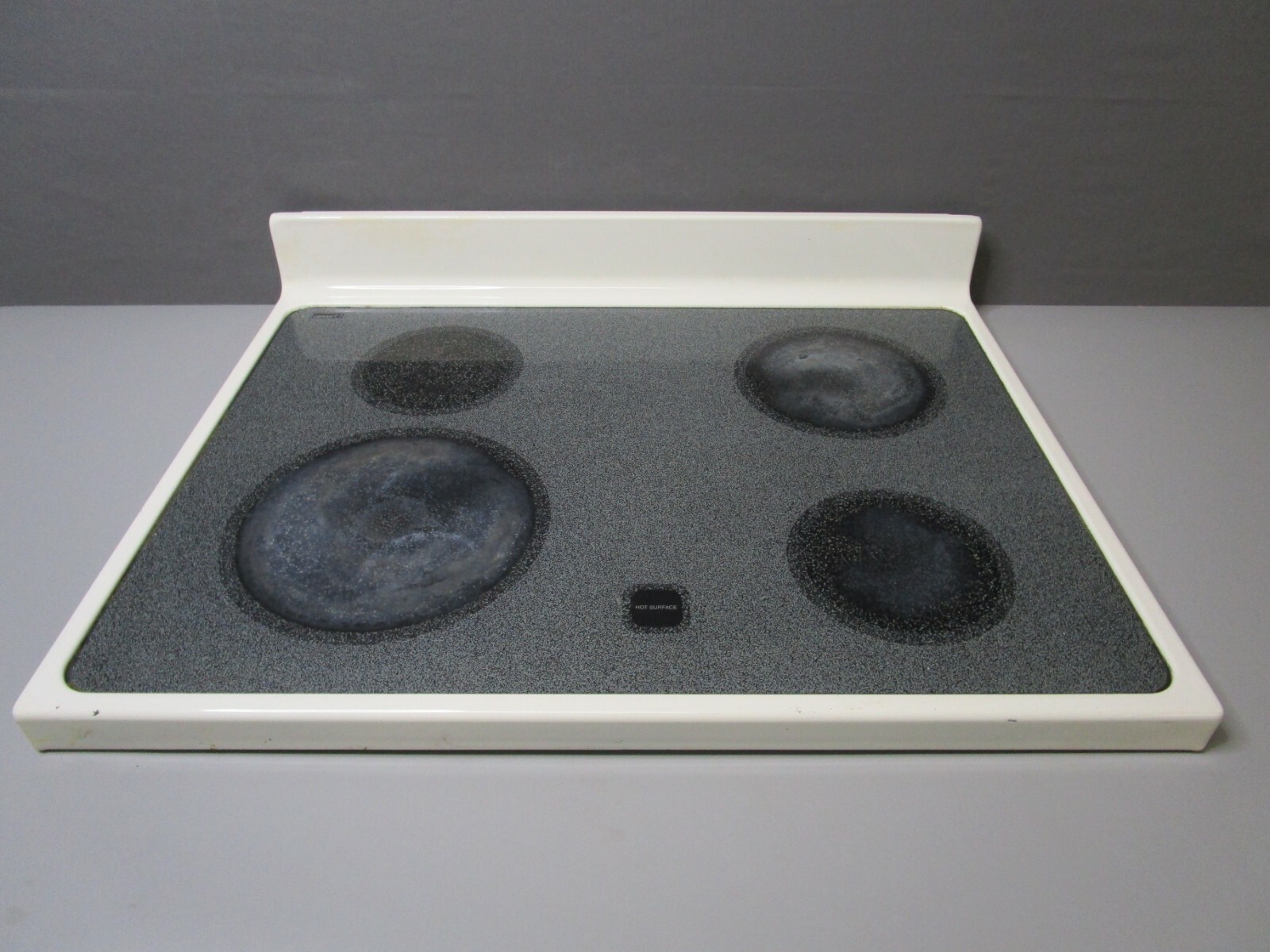 Whirlpool Bisque Range Oven Cooktop Model 8272513 8187852 ASMN-image