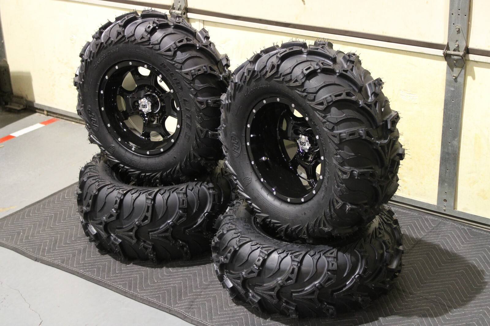 RANCHER 420 SRA 25" USA ITP MUD LITE II ATV TIRE & COBRA BLK WHEEL KIT