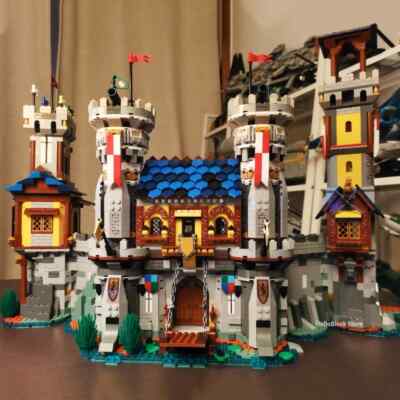 European Medieval Castle Building Block Knight Blacksmith Tree House Model Brick