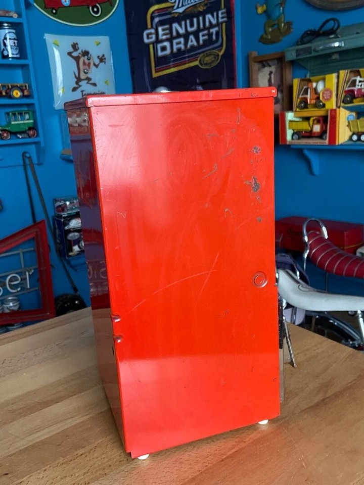 Vintage Becker Toy N Joy Gumball Candy Prize 1 Cent Machine 1950’s 14