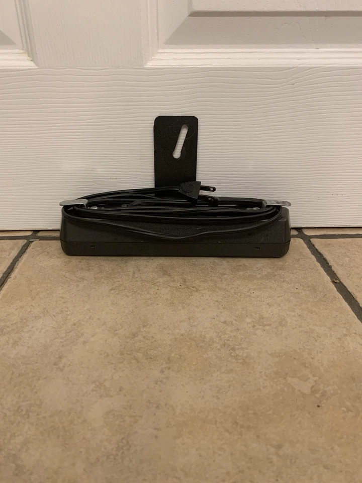 Vintage Bell & Howell Slide Cube Projector, Not Tested, Auto Focus w/ 2L Bulbs - Image 4 of 4