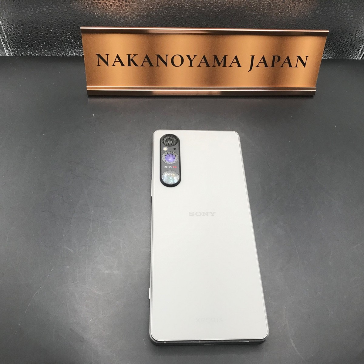 XQ-DQ44 SONY Xperia 1 V プラチナシルバー 512GB Sony Xperia 1 V XQ-DQ44 Silver 512GB 16GB RAM Dual SIM Unlocked