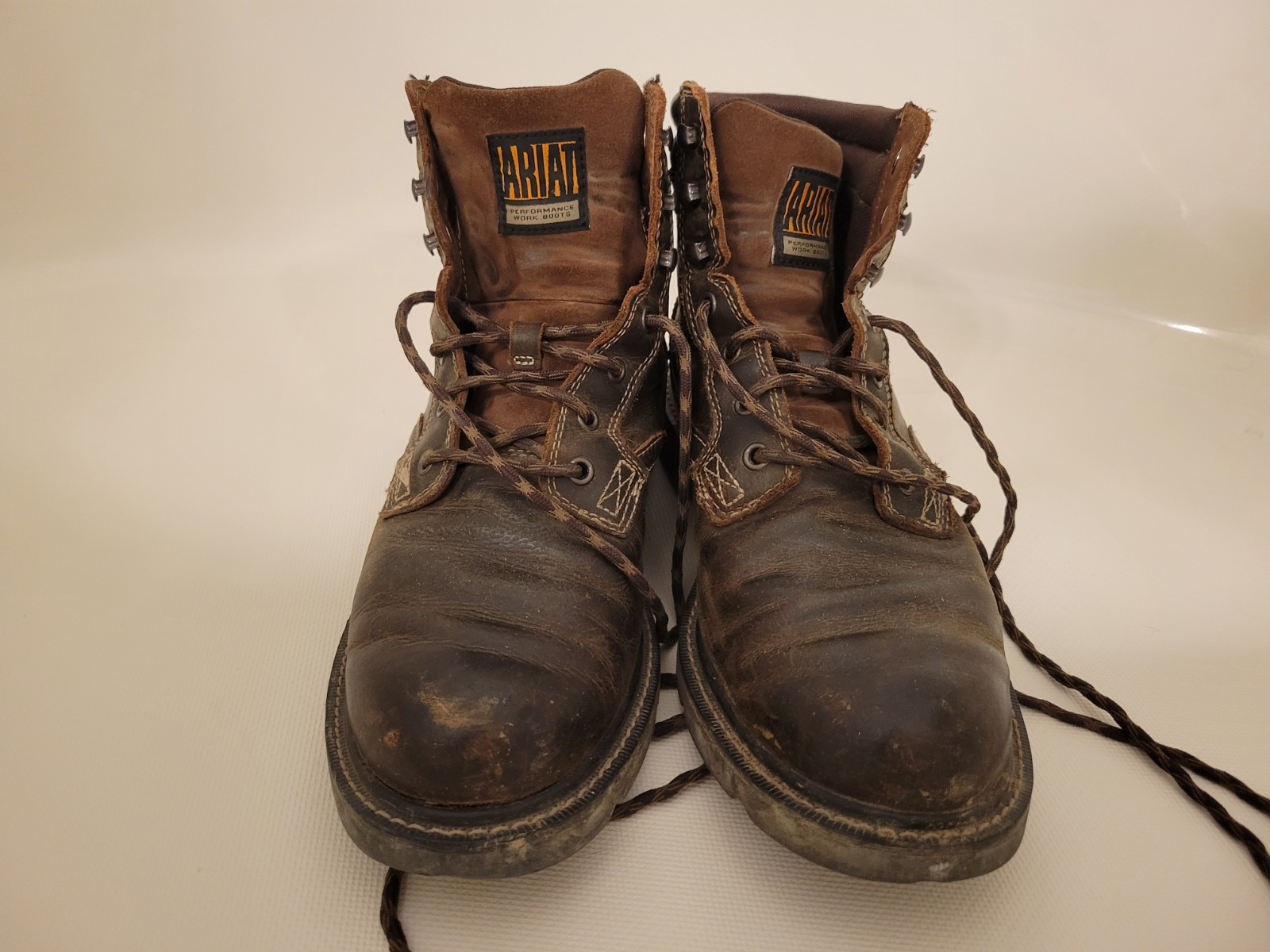 ARIAT Groundbreaker 6 display picture 1