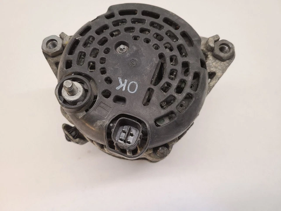 2010-2019 HYUNDAI SANTA FE Alternator 150 Amp 373003C610 10-19 Foto 2 de 4