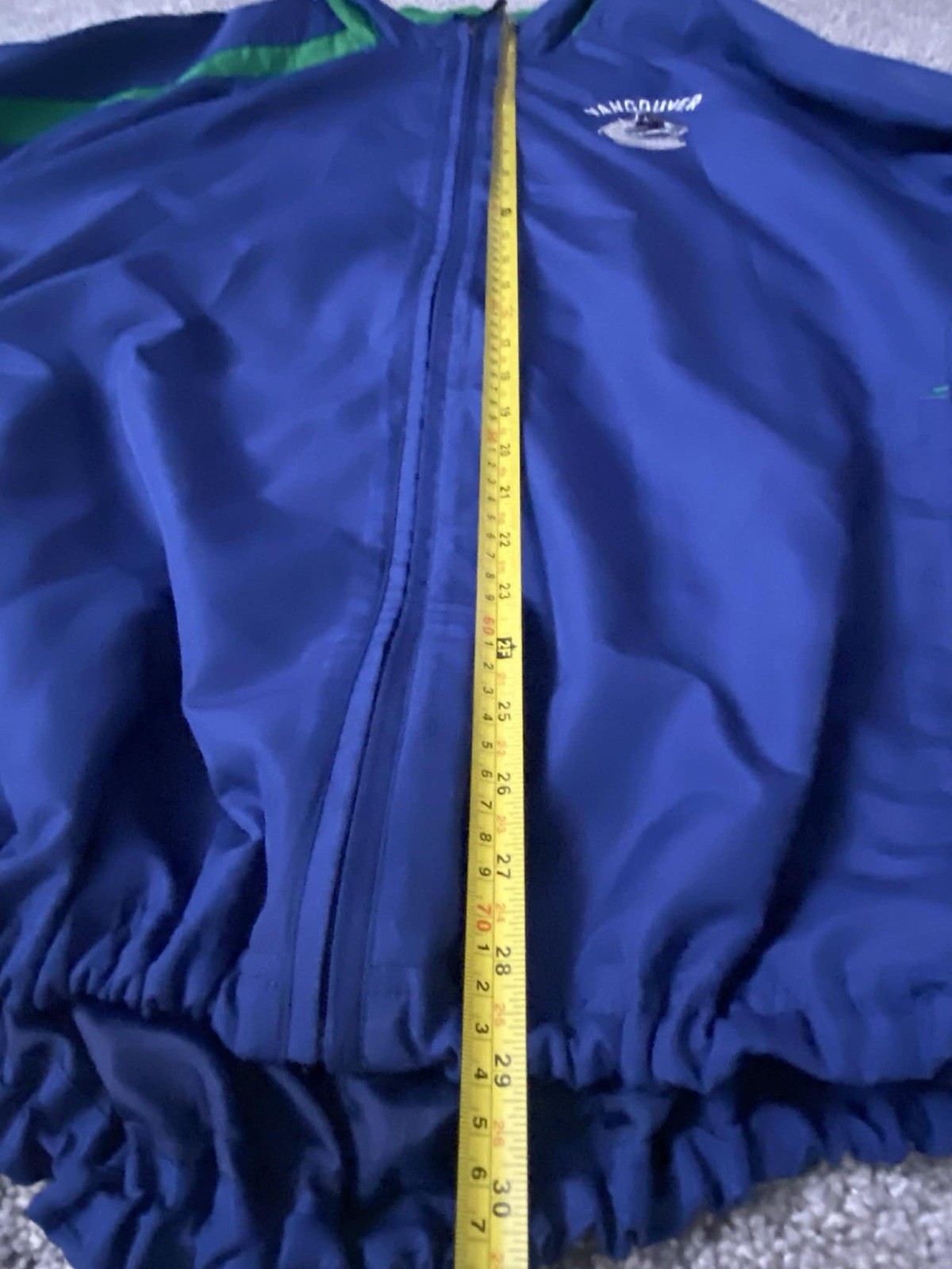 Vancouver Canucks Reebok Center Ice Full Zip Jacket Men’s Large Blue Hockey NHL thumbnail 8