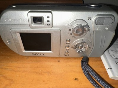 Sony Cyber-shot DSC-P72 3.2メガピクセル Sony Cyber-Shot Digital Camera 3.2 Mega Pixels DSC-P72 UNTESTED | eBay