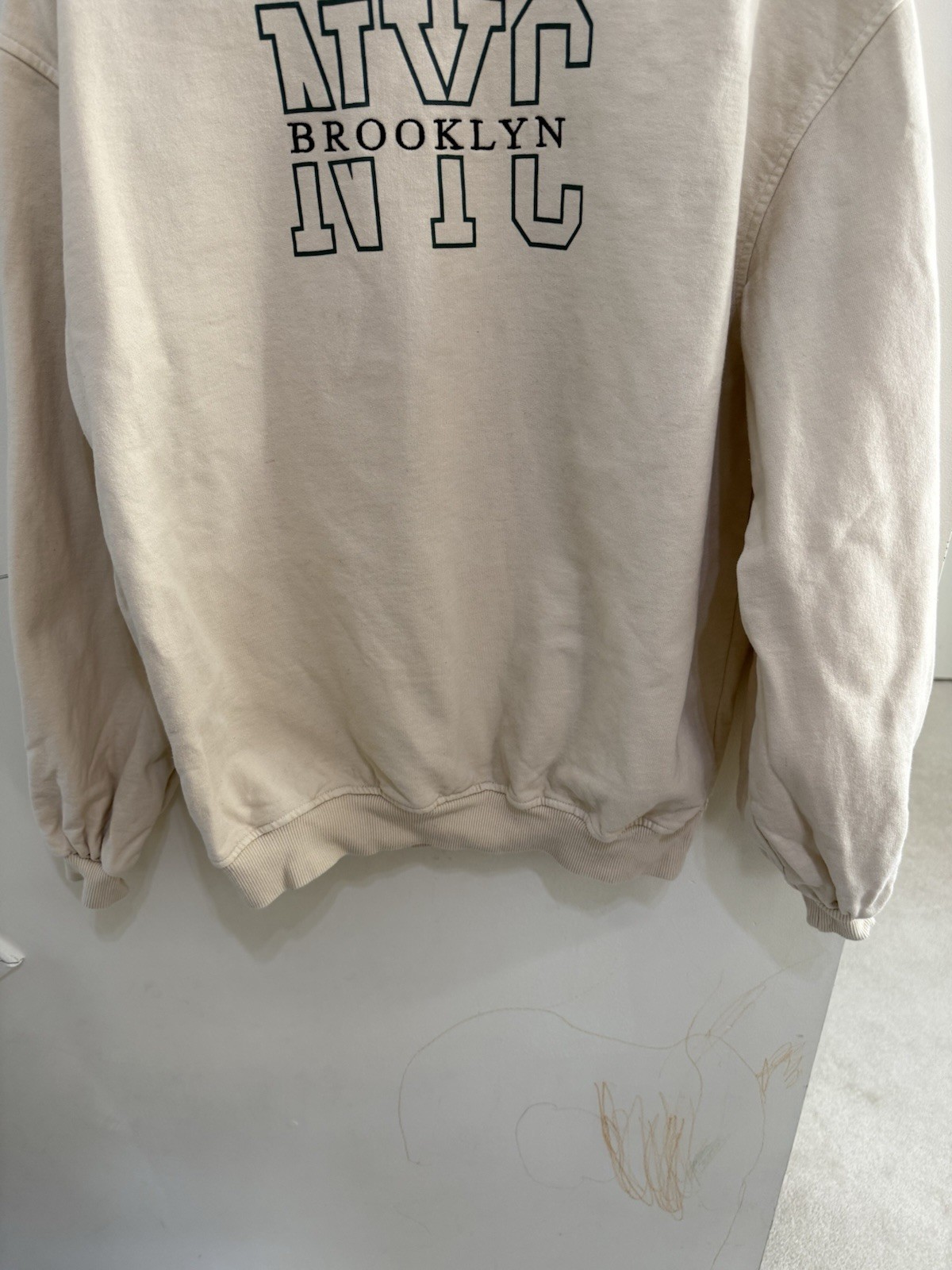 URBAN OUTFITTERS EMBROIDERED NYC BROOKLYN IVORY SWEATSHIRT  SIZE SMALL image 3