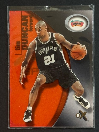 Tim Duncan #79 2000 Fleer E-X card