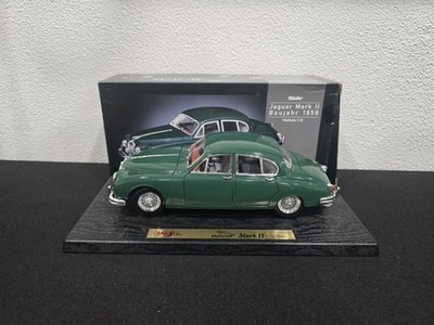 Tchibo MAISTO SPECIAL EDITION 1959 JAGUAR MARK II GREEN 1/18 DIECAST IMPORTED!